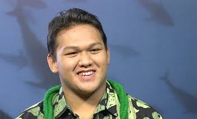 Papa 10 Boys Director