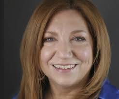 Katherine Arnett's Instagram, Twitter & Facebook