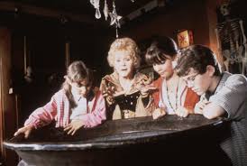 Ellen dendy, common sense media. Halloweentown 1998 Best Halloween Movies Ranked From Least To Most Scary Popsugar Entertainment Uk Photo 10
