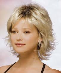 Pin By Crystal Haney On Hair In 2020 Short Hair With Layers Hair Styles 2014 Medium Hair Styles