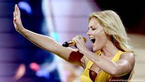 Helene fischer was born on august 5, 1984 in krasnoyarsk, russian sfsr, ussr. Better Paid Than Britney Spears Who Is Helene Fischer Music Dw 22 11 2018