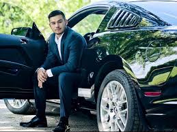 Senior Boy Pic W Car Car Senior Pictures Senior Pictures Boy Poses Photography Poses For Men See more ideas about boy photography poses, boy photography, boys dpz. senior boy pic w car car senior