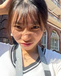 𝐜𝐡𝐞𝐫𝐫𝐲 𝐟𝐮𝐧𝐠 💌