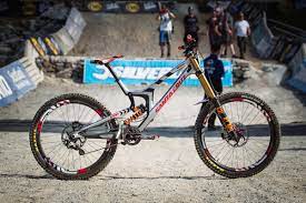 winning bike greg minnaar s santa cruz v10cc bike shimano bike mtb