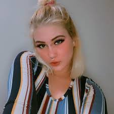 Madison Crandall's Instagram, Twitter & Facebook