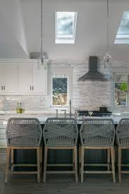 5 kitchen counter/bar stools