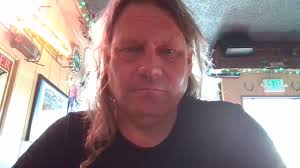 Prioritizing Important Topics Over Celebrity Gestures