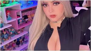 Critican a Ari Gameplays por subir polémica foto tras muerte de la hermana  de Juan Guarnizo: “No te importa tu marido” - Infobae