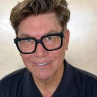 70+ perfiles de «Campderrós»