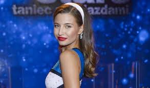 Premiera produkcji, której reżyserką jest natasza. Julia Wieniawa Pokazala Film Z Nikodemem Rozbickim Fani Kwitniesz Przy Nim Gwiazdy Maxxx News Rmf Maxxx