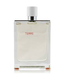 Avec terre d'hermès, la marque souhaite proposer une véritable narration symbolique autour de la matière qui évolue et se transforme. Hermes Terre D Hermes Eau Tres Fraiche Eau De Toilette Bestellen Flaconi