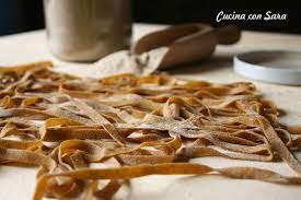 Realizzare questa pizza vi permetterà di assaporare una pizza dal gusto intenso e molto appetitoso. Ricetta Tagliatelle Fatte In Casa Con Farina Di Farro