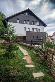 Pensiunea raza de soare ofera cazare in breaza turistilor care isi doresc un weekend sau un sejur perfect alaturi de cei dragi. Hotels In VÄliug Romania Price From 39 Planet Of Hotels