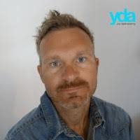 1100+ "Macura" profiles