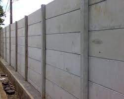 Dalam proses pembuatan mix desain beton, penyusunan adukan beton tidak hanya memperhatikan kinerja beton dalam satu situasi, tetapi juga mendesain beton untuk dua kondisi yaitu fase plastis dan fase perkerasan. Analisa Harga Pekerjaan Pagar Panel Beton Di Bunar Tangerang 0878 7091 4835