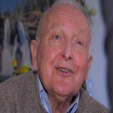 Curtis Hamlett's Instagram, Twitter & Facebook