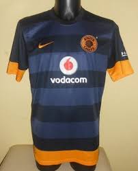 Versandkostenfrei ab einem bestellwert von 50. Kaizer Chiefs Weg Fussball Trikots 2012 2013