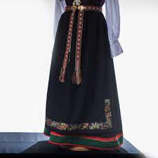 Ditt søk på bunad grimstad ga 1 virksomheter og du har nådd slutten av listen. Pin Pa Sewing Folkdrakt