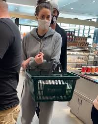 Born in san bernardino, california, and raised in simi valley. Shailene Woodley Style Clothes Outfits And Fashion Celebmafia