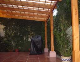 Casa de muñecas con 22 muebles armada! Pin De Angie Yovis Jimenez En Remodelar Cobertizos De Madera Asadores De Patio Ampliaciones De Casas