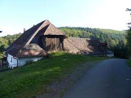 The famous lobster and oyster bar was established in 1935. Haus Zum Verkauf 79219 Staufen Staufen Im Breisgau Mapio Net