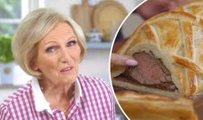 Remove half the pastry from the cling film. Mary Berry S Foolproof Cooking Did She Serve Soggy Bottom Beef Wellington Tv Radio Showbiz Tv Express Co Uk