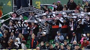 Andre silva of eintracht frankfurt is pulled up for offside. Frankfurt Vs Freiburg Im Livestream Und Tv Sc Freiburg Muss Am 34 Spieltag Bei Eintracht Frankfurt Antreten News De