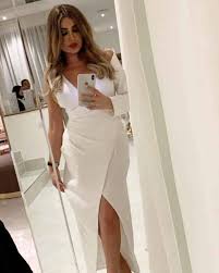 أمل العوضي تخطف الأنظار بإطلالة مفعمة بالأنوثة في عيد ميلادها