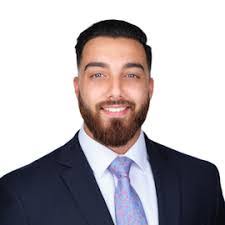 Dale Yang's Instagram, Twitter & Facebook