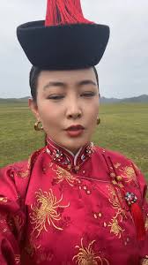 Сайхан дуулдаг бүсгүй юм аа❤️