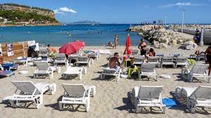 Vous aimerez la tranquillité et la proximité immédiate de la. Le Jean Bart Plage Privee Carry Le Rouet 13620 Carry Le Rouet