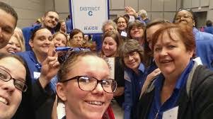 Dawn Damron's Instagram, Twitter & Facebook