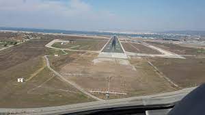 Thessaloniki airport is the second biggest airport in greece, located 14 km of the city center and serves 3.5 million passengers per year. Landing In Thessaloniki Airport Clear Day Runway 34 Youtube
