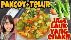 Cincang bawang putih dan jahe, iris2 cabe merah tumis bawang putih dan jahe dengan 1 sdm olive oil masukkan ayam cincang, beri garam dan merica sedikit lalu masukkan cabe merah dan jamur, aduk2. Olahan Pakcoy Dan Telur Diginiin Ajah Lebih Enak Youtube
