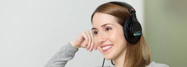 Neues Gesangbuch: Freiwillige für Prüfung deutscher Übersetzungen gesucht