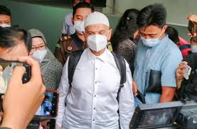 Mark sungkar saat ini sedang disibukkan dengan aktivitas bertani. Y2ssvjzx34e7im