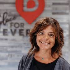 Robert Scheibe's Instagram, Twitter & Facebook