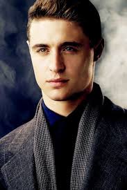 91 Max Irons ideas