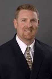 WSU linebackers coach Jeff Choate draws