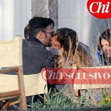La sfuriata della signorina maria elena boschi al senato è stata fuori luogo, infondata, un azzardo costituzionale, perché il tono. Chi Magazine Giulio Berruti E Maria Elena Boschi Sono Facebook