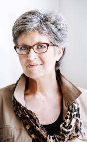 pin auf short hair glasses