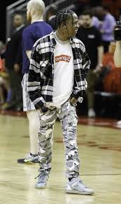 Meanwhile, tmz was the first to break the pregnancy news today, noting that she's reportedly expecting her first child with her boyfriend of. Travis Scott Outfits 15 Best Looks From Rapper Travis Scott