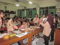 Organisasi politik, ekonomi dan profesi. Saluran Mobilitas Sosial Ayo Belajar Sosiologi