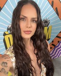 Já começamos com tudo logo na primeira noite do Verão Massayó 2025.  Entrevistas incríveis e energia lá no alto! 🤩✨ #VerãoMassayó2025  #RepórterDosArtistas #MaceióÉMassa