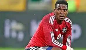 Constable Sizwe Zungu will continue with his explosive evidence in the  Senzo Meyiwa murder trial. For the third time, all 5 accused were placed at  a Vosloorus hostel on the day of