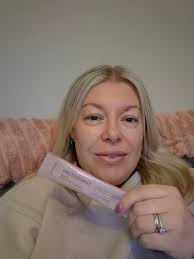 We are proud to announce that @oriflamepoland just launched an exciting  collab with the Polish football team Legia Ladies ⚽️🫶 Check out more  photos with the players