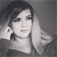 Dahlia Mora's Instagram, Twitter & Facebook