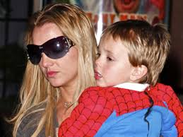 Britney spears kinder alter vermogen. Britney Spears Schlagt Sie Ihre Kinder