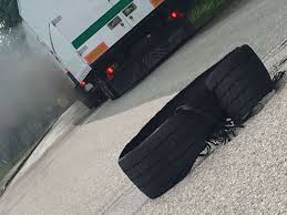 Finde jetzt schnell die besten angebote für lkw bis 3 5t kaufen auf focus online kleinanzeigen. Adac Truckservice Warnung Vor Lkw Branden Lkw Pannenservice Unfalle Brandschutz Fahrzeuge News Transport Die Zeitung Fur Den Guterverkehr Lkw Speditionen Fuhrpark Nutzfahrzeuge Verkehrspolitik Wirtschaft