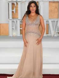 ✨من حفل افتتاح مهرجان الجونة السينمائي #GFF8 Styled by the amazing  @yasminekenawi dressed in @georgeshobeika adorned in @bvlgari Glammed by  @rehamkhalifaa & my hair stylist @silviahairstyling Photographed by  @almerelebiary Love you all